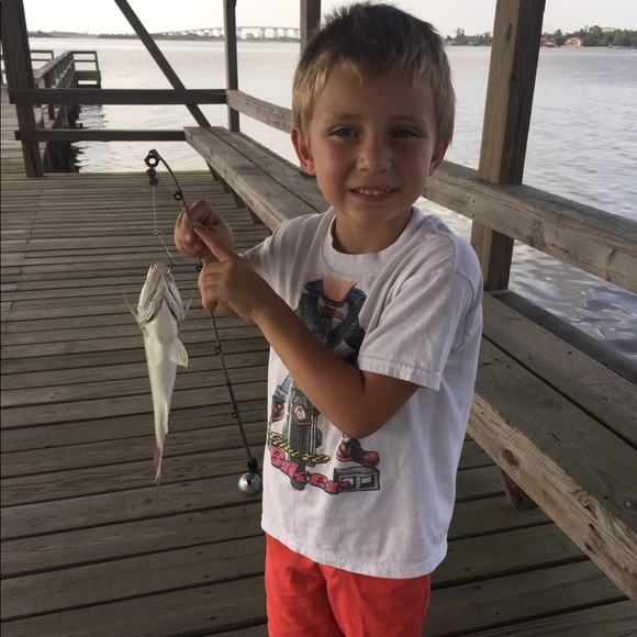 Meet your Posher, Hannah Rae ! - Picture 2 of 3